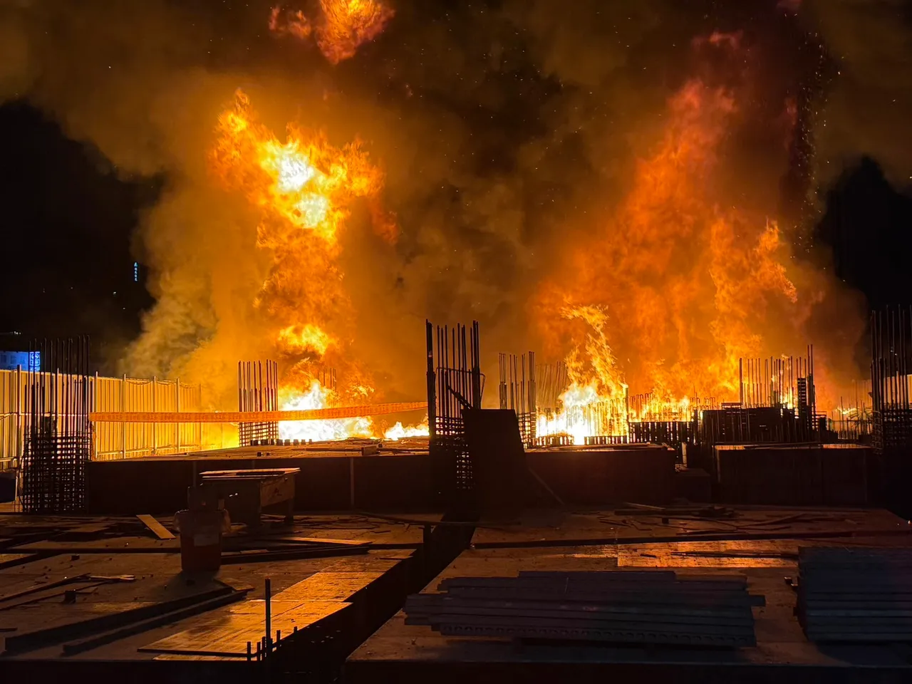 工地火災現場 — iSeek AI 火災煙霧偵測系統即時監控